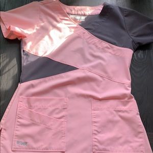 Scrub top